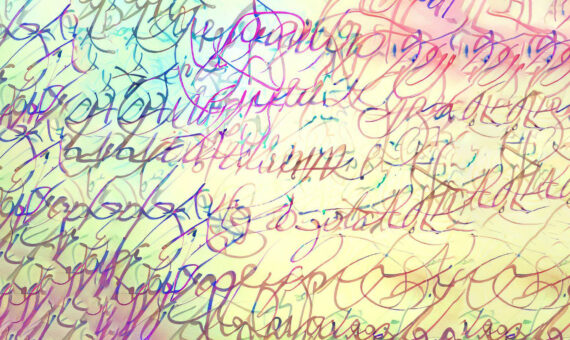 eine riesige Menge an handgeschriebenen unlesbaren Worten, aquarellartig überlagert